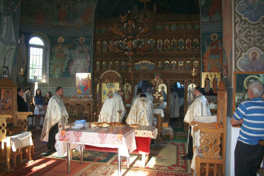 Hramul Parohiei Hoisesti 2015